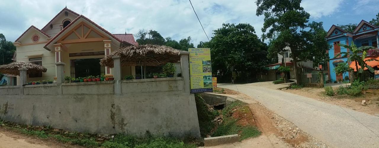 Thac Ba Family Homestay Ho To Zewnętrze zdjęcie